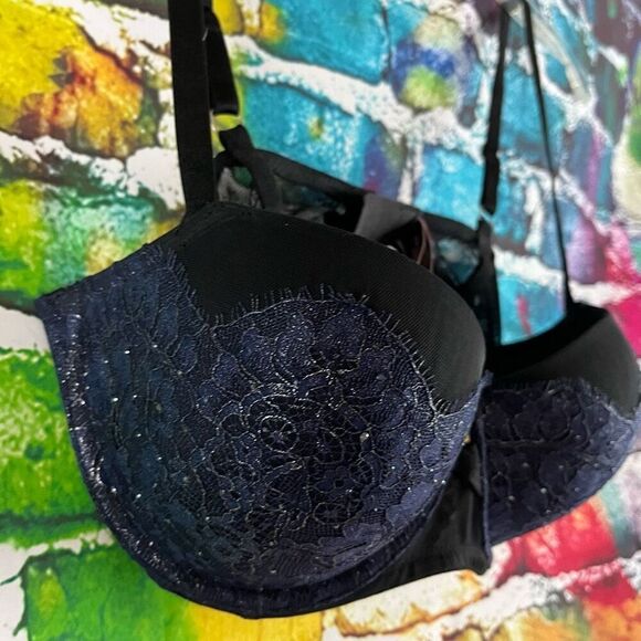 Victoria's Secret Very Sexy Uplift Balconet Bra Size 36D - Picture 4 of 7